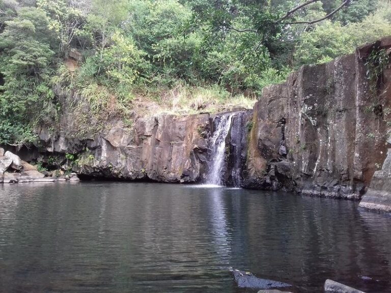 Marom Falls & Swimming Hole Marom Falls & Swimming Hole