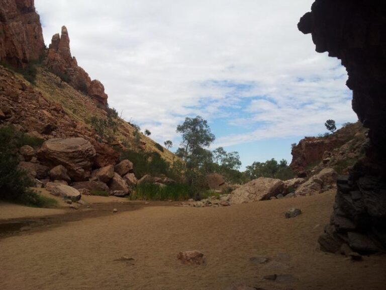simpsons gap alice springs northern territory 1 768x576